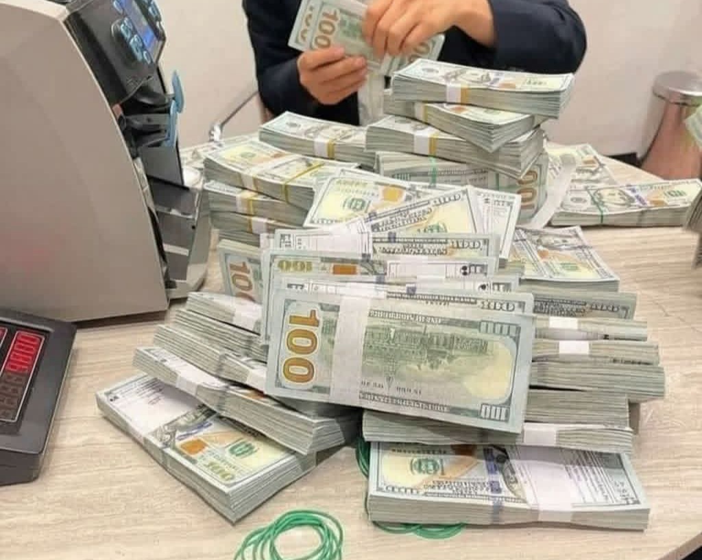 نرخ طلاء و اسعار امروز پنج شنبه ۱۴۰۴/۱۲/۲۱ / در خرید از باران مارت لندکروزر ۲۰۰۹ از چالش برنده باران جایزه بگیرید